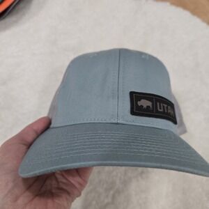 Richardson 115 Low Pro Trucker Hat - Heather Grey/Light Blue - Utah Buffalo...